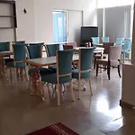 מלון Adonis מרמריס