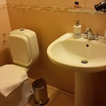 Adonis 3* מרמריס