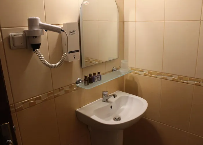 Adonis Hotel