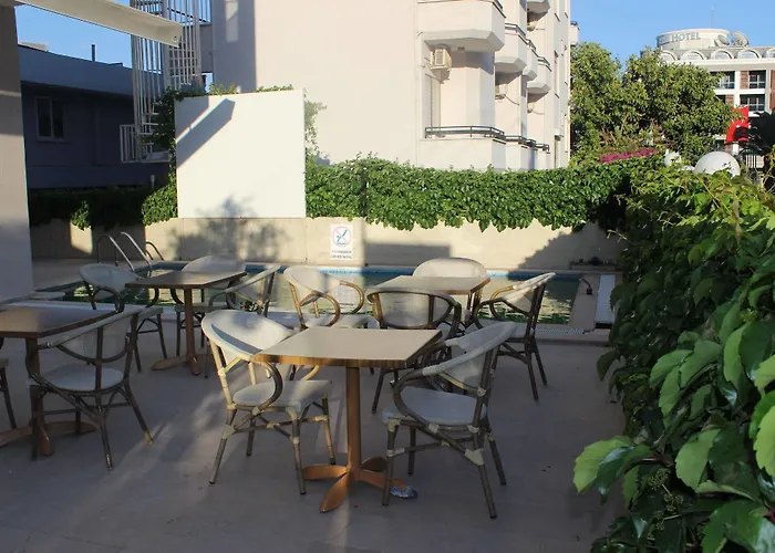 Adonis Hotel
