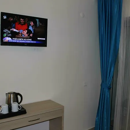 Hotel Adonis